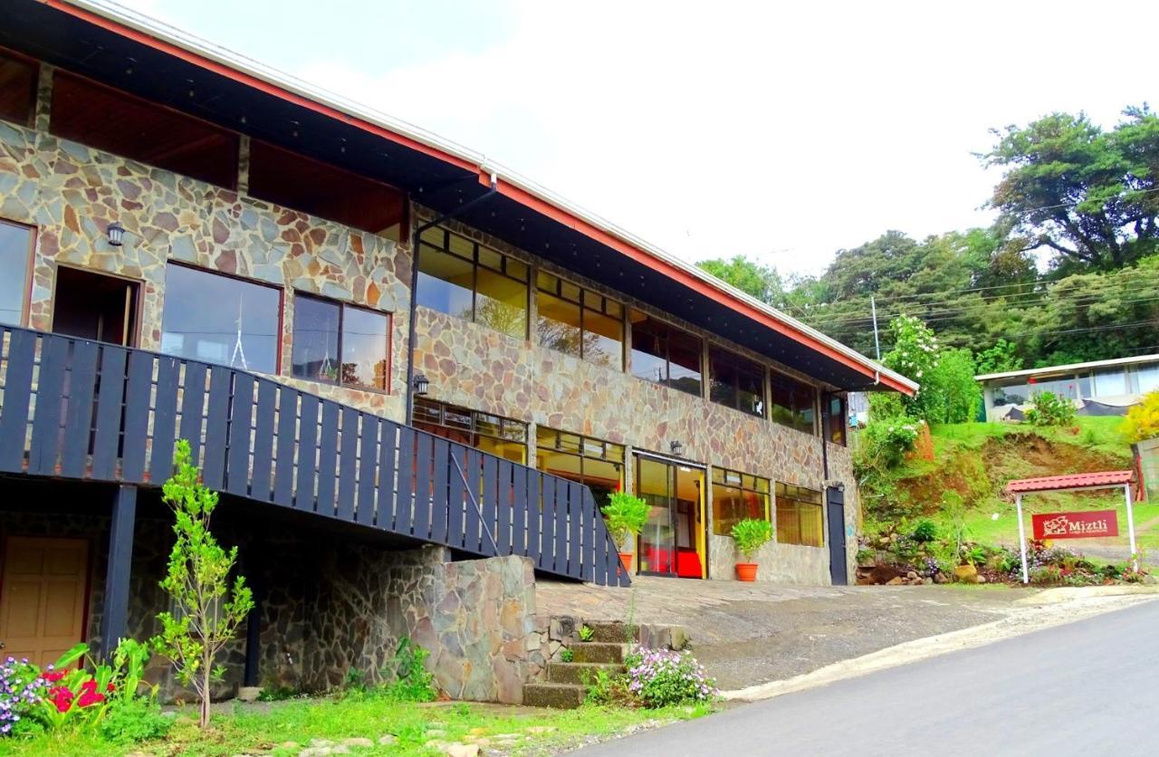 Miztli Lodge & Adventure Monteverde Exterior photo